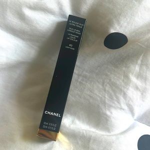 Chanel ultra wear liquid lip color in Rose